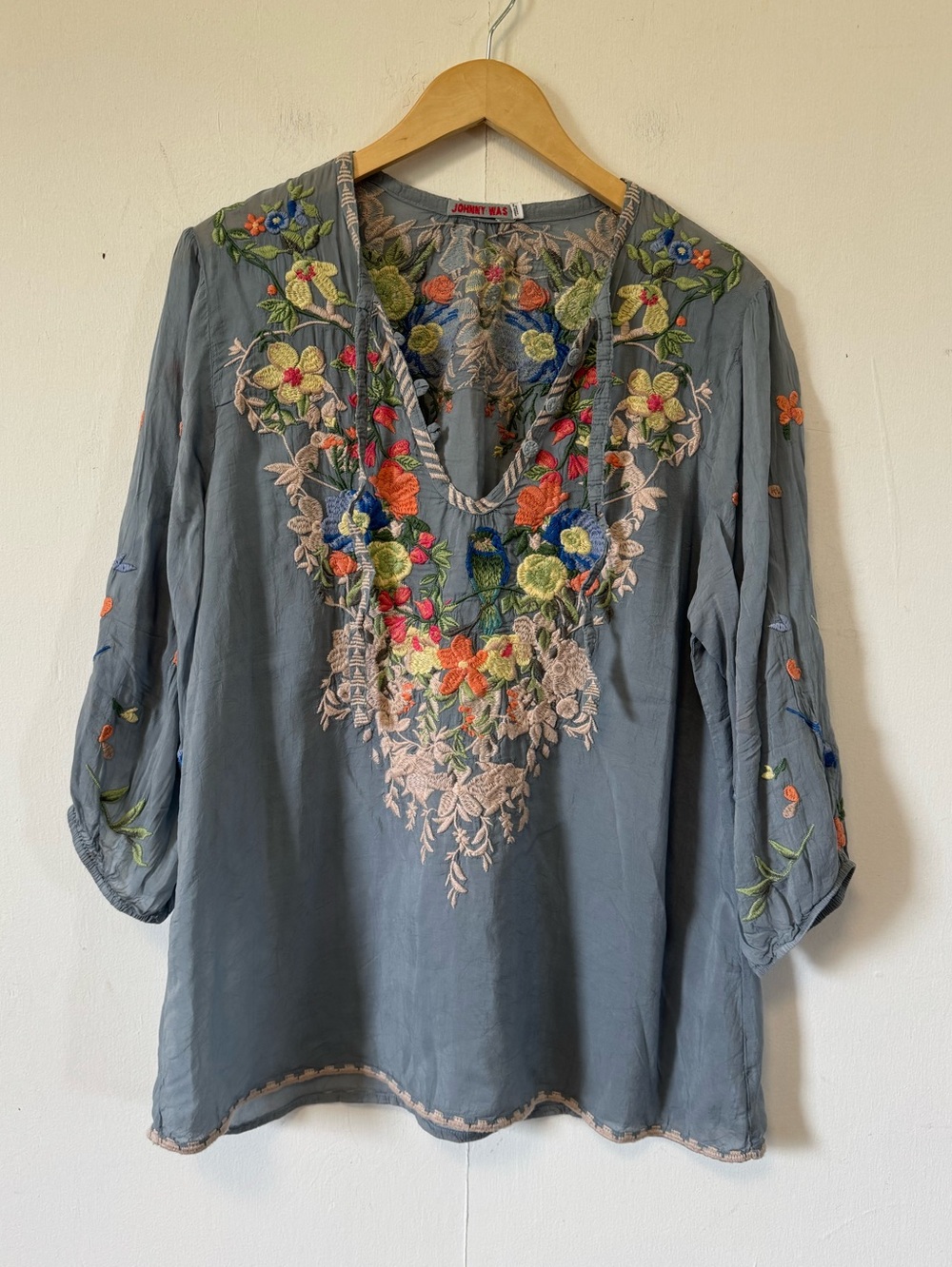 Johnny Was Taifa Blouse Blue Embroidered Bird Floral Peasant Boho Large Coastal - Picture 12 of 14